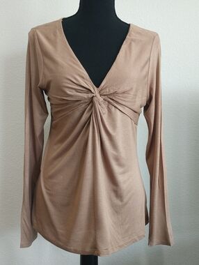 ALLOY Camel Twist-Front Long Sleeve V-Neck Top